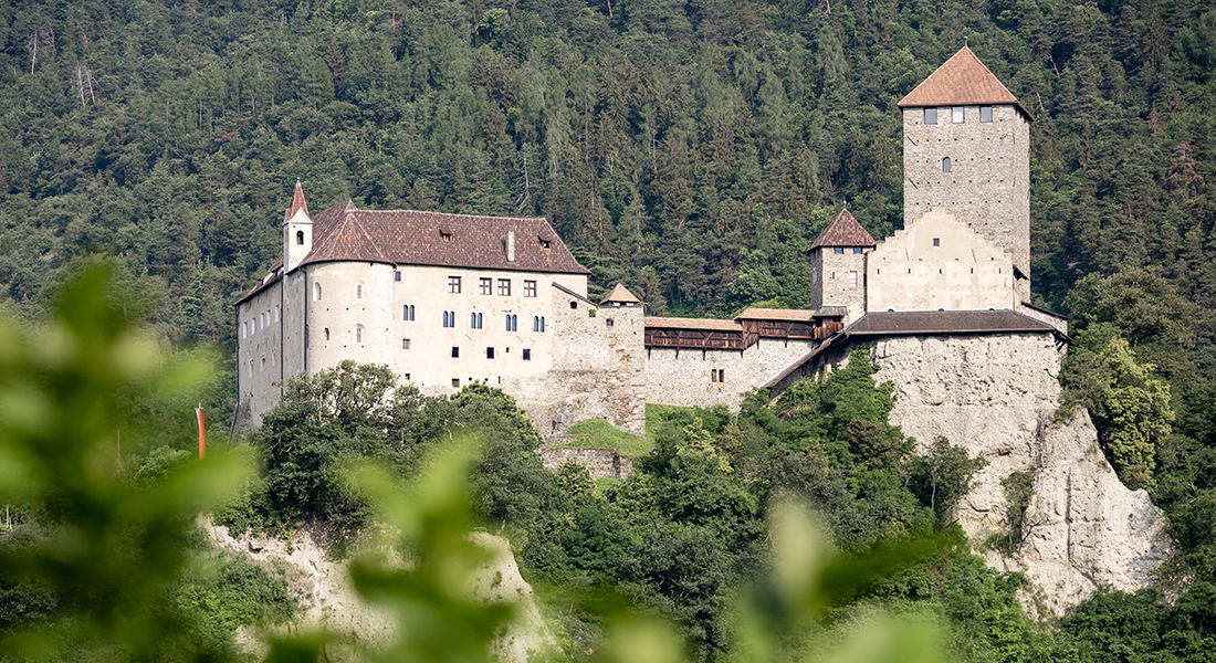 08 castel tirolo attrazioni escursioni aqualis marlengo